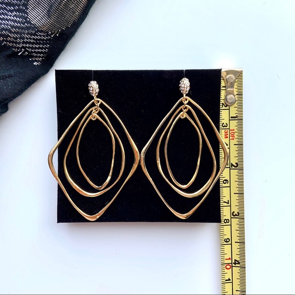 Triple hoop dangle earrings with crystal accent - Picture 4 of 6